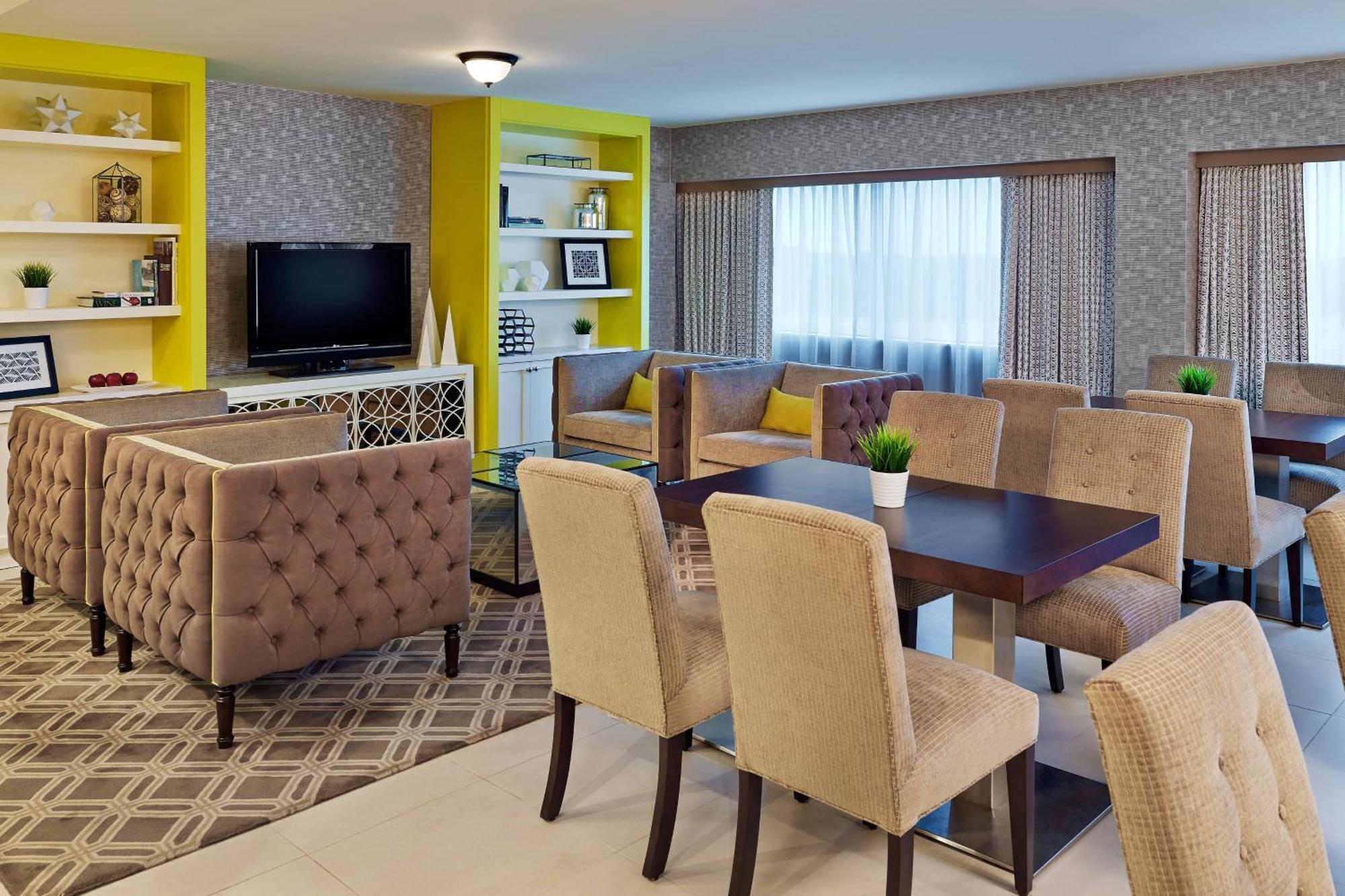 Sheraton Detroit Novi Kültér fotó