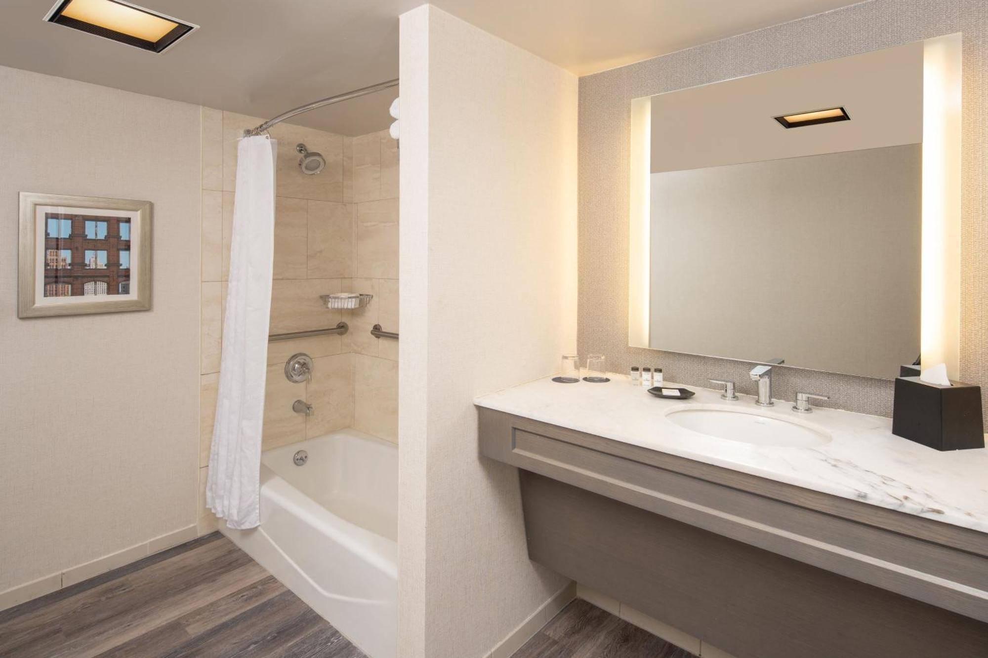 Sheraton Detroit Novi Kültér fotó