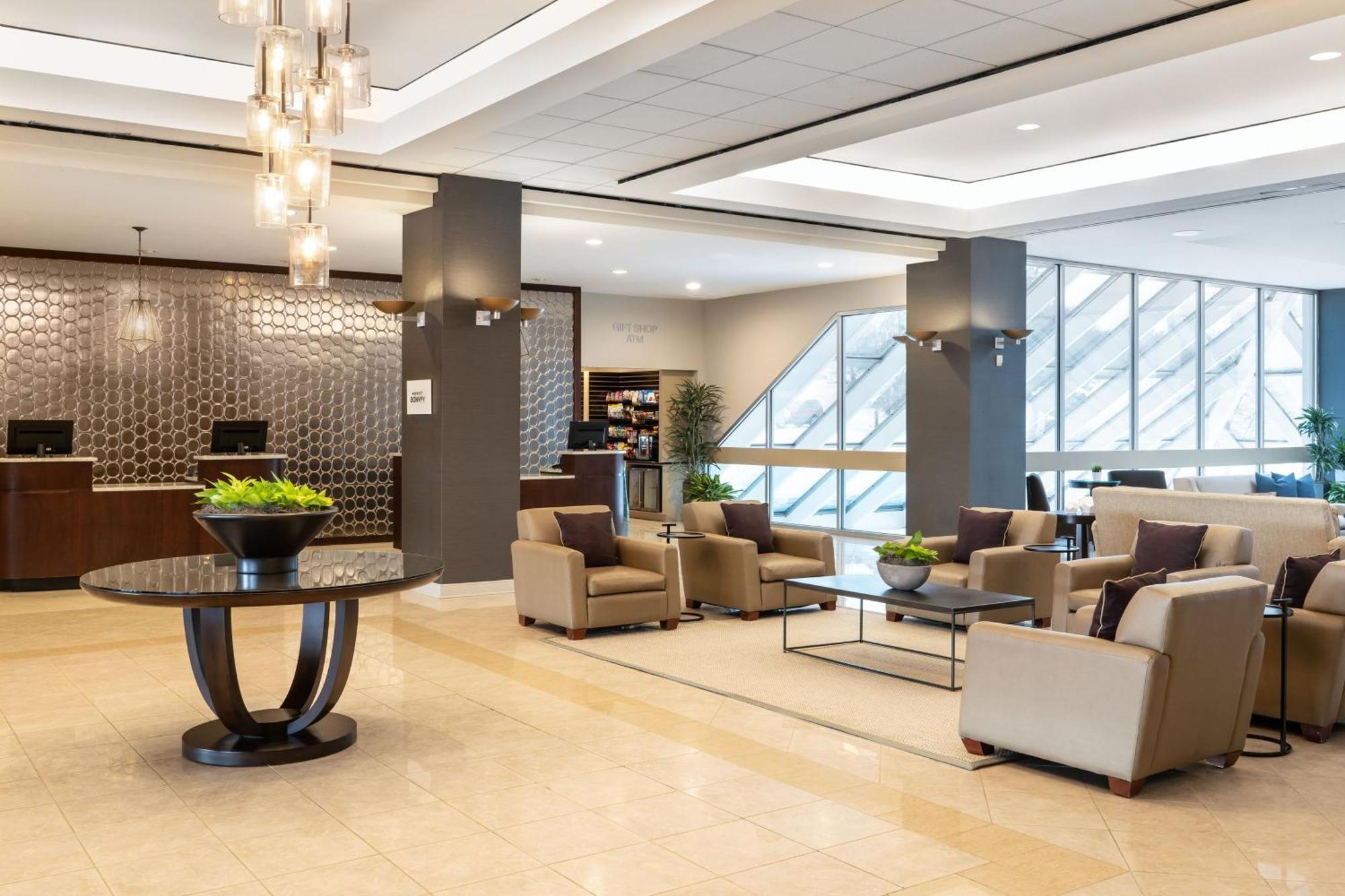 Sheraton Detroit Novi Kültér fotó