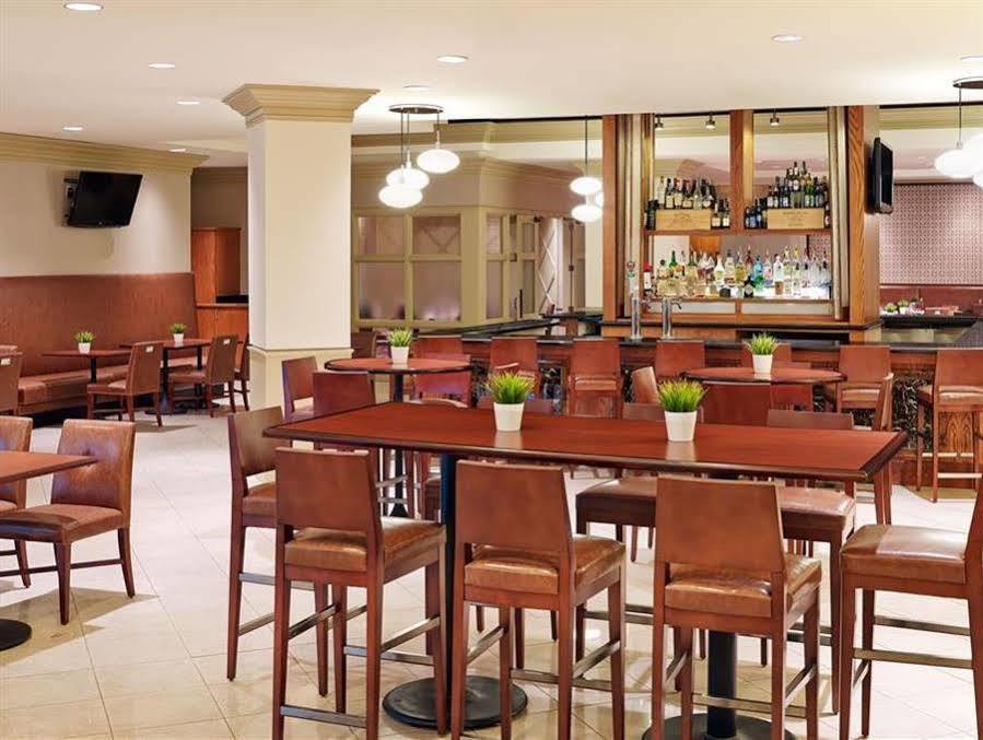 Sheraton Detroit Novi Kültér fotó