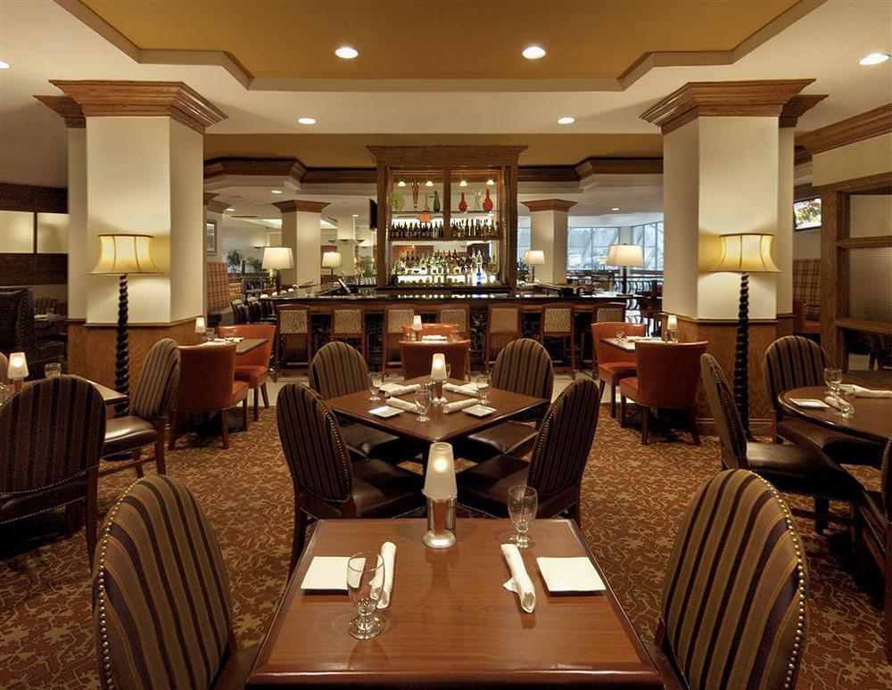 Sheraton Detroit Novi Étterem fotó